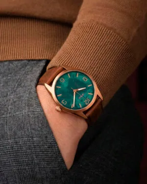 Reloj Cobre N7 lifestyle