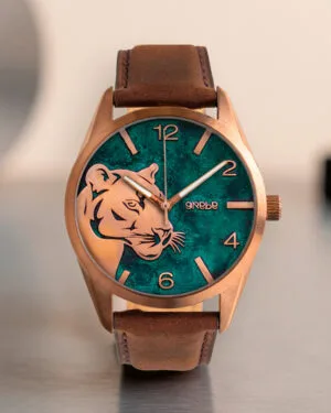 Reloj de cobre puma frontal